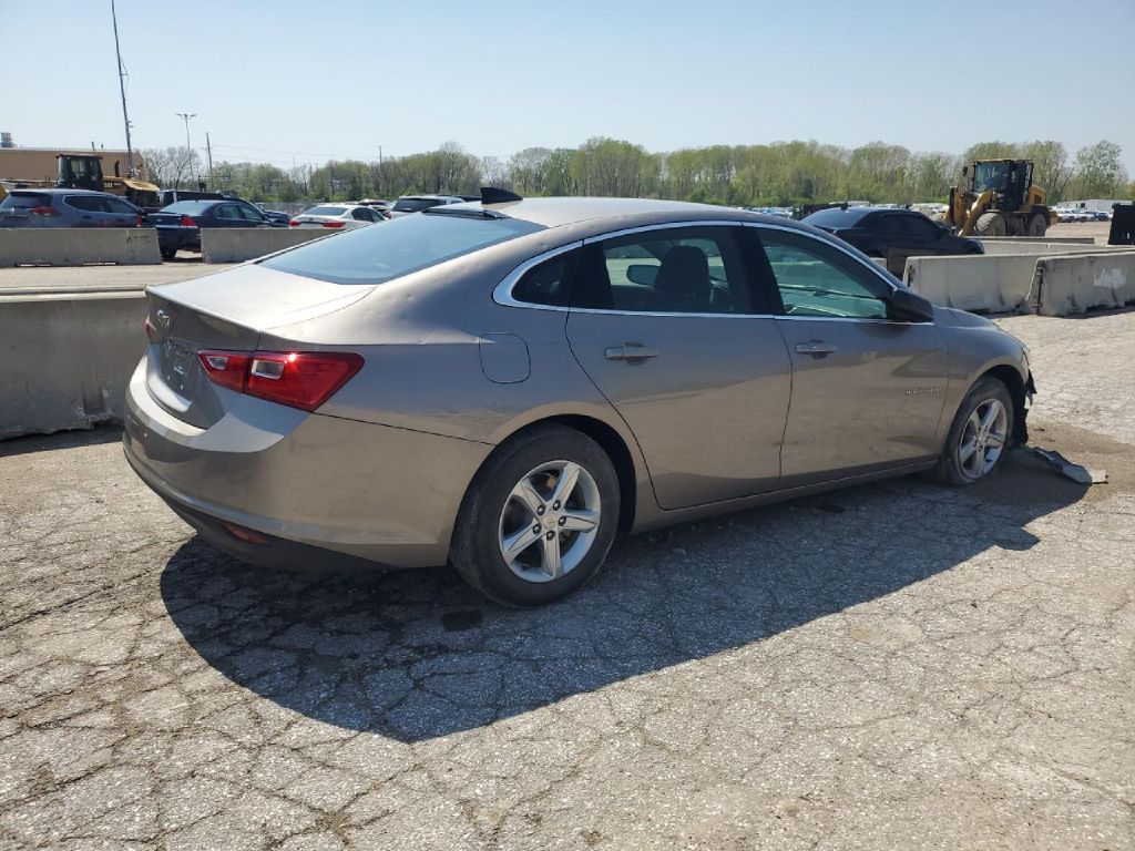 Photo 3 of this CHEVROLET MALIBU