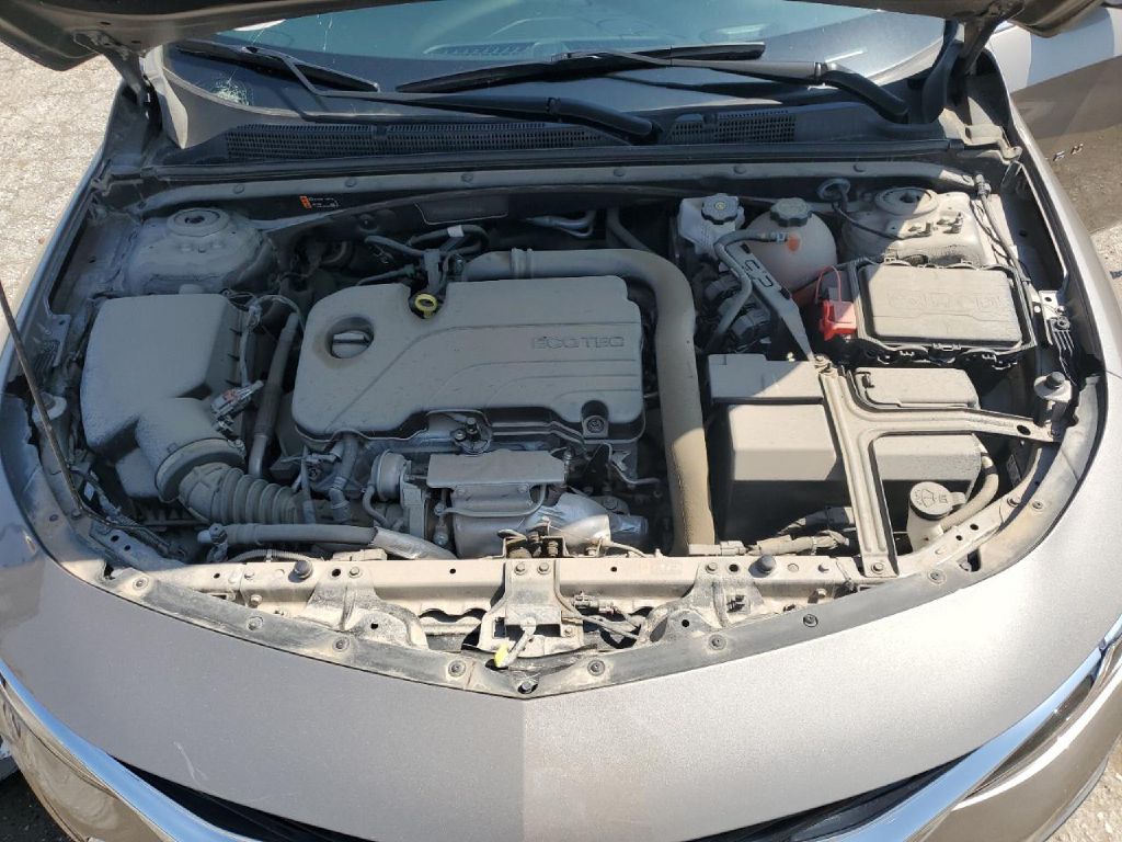 Photo 11 of this CHEVROLET MALIBU