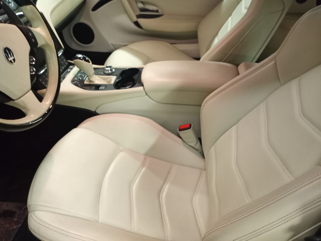 Photo 5 of this MASERATI GRANTURISMO
