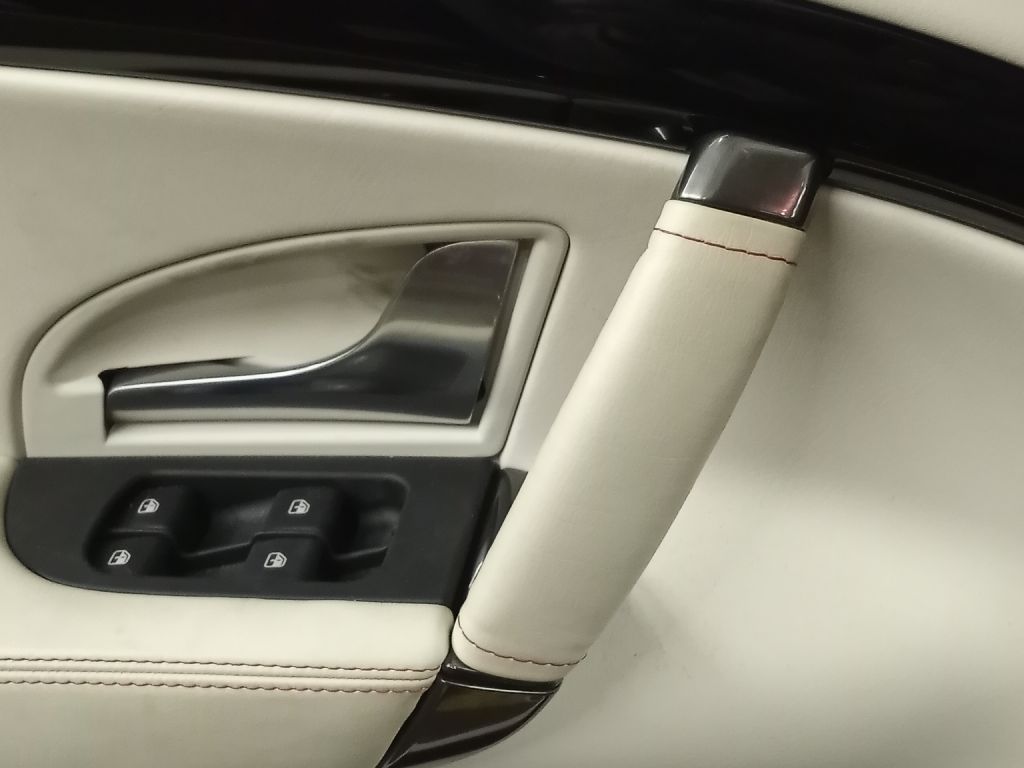 Photo 8 of this MASERATI GRANTURISMO