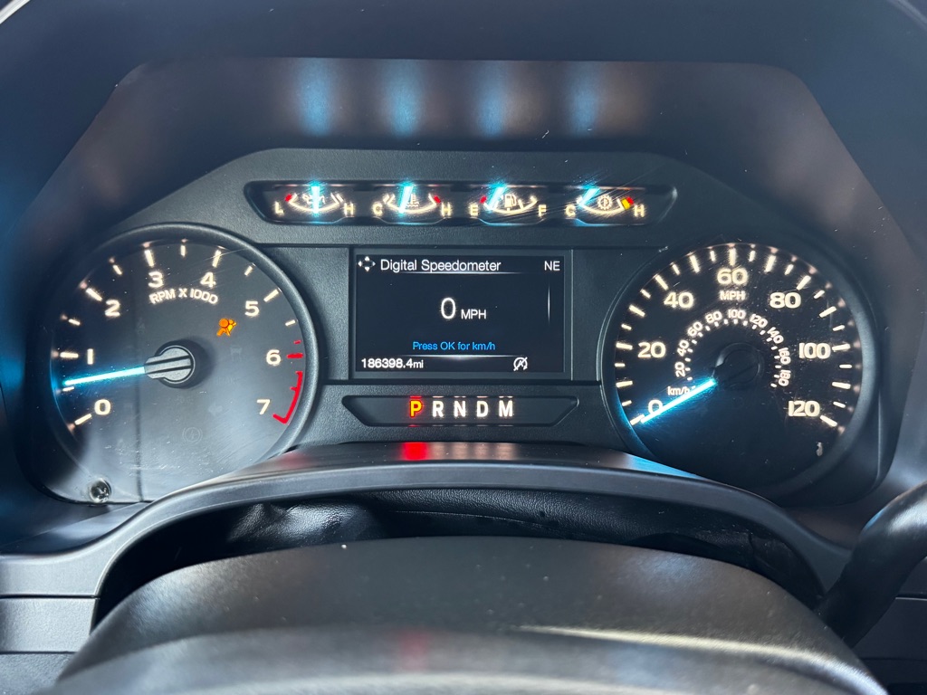 Photo 14 of this FORD F150