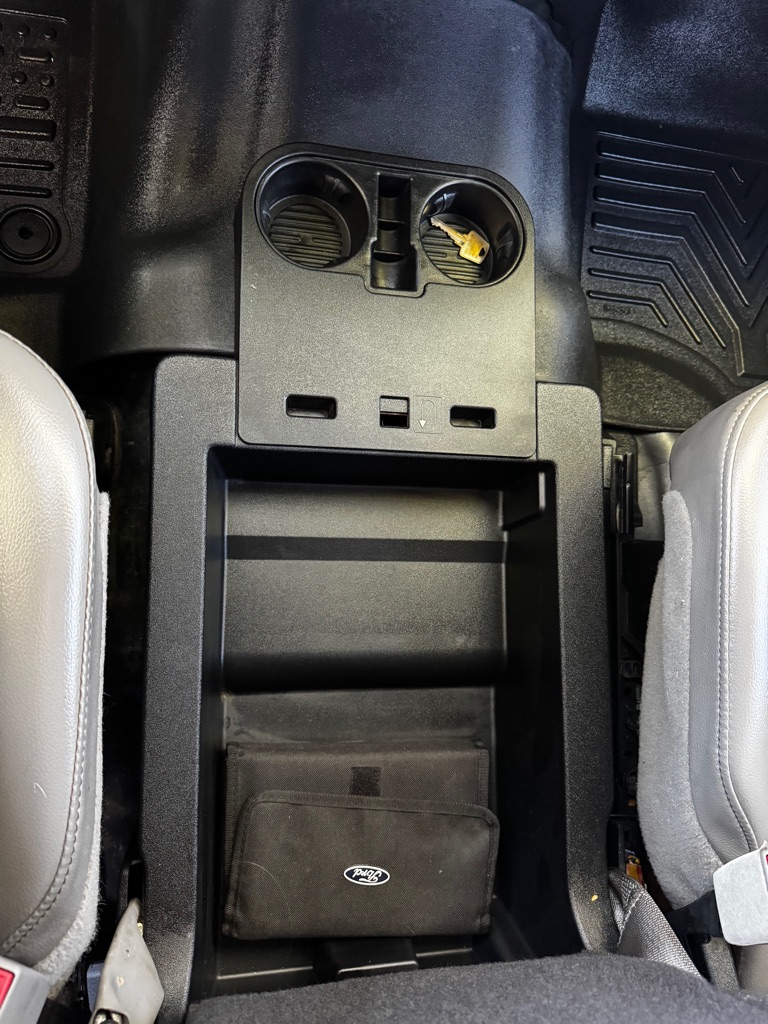 Photo 28 of this FORD F150
