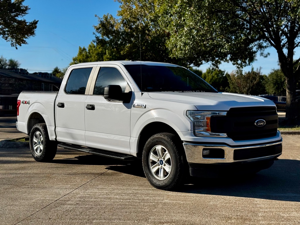 Photo 2 of this FORD F150