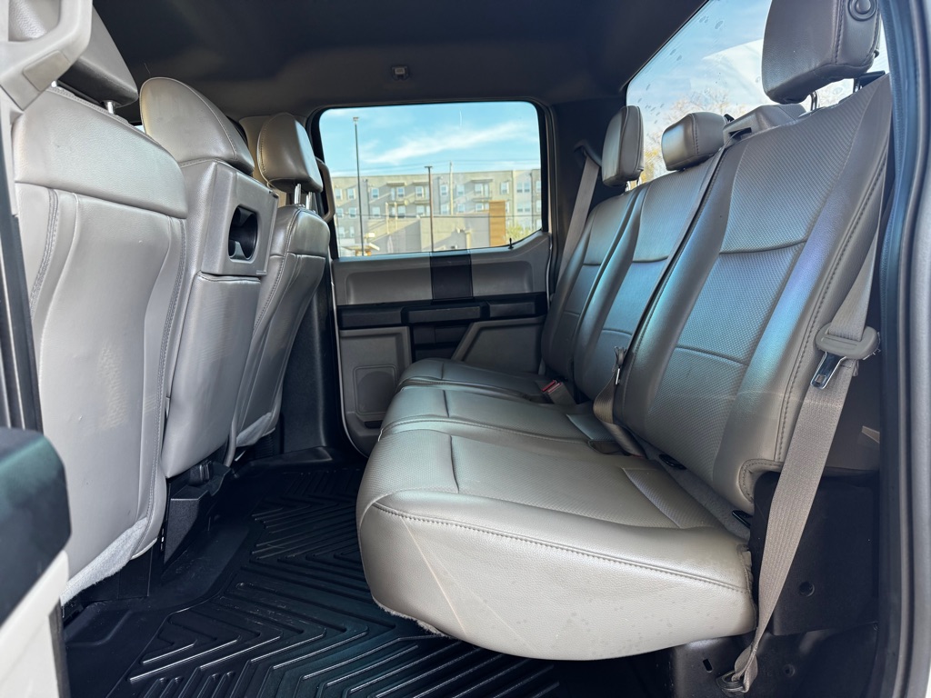Photo 21 of this FORD F150