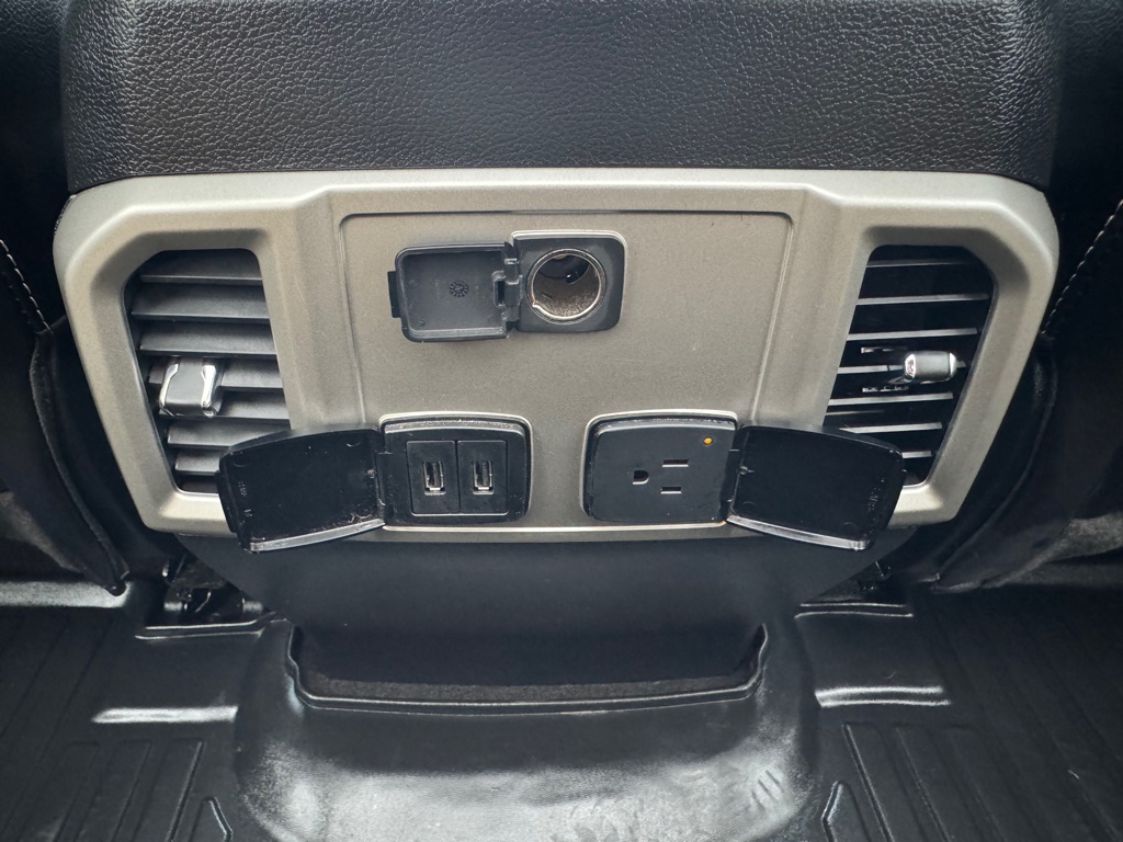 Photo 21 of this FORD F-150