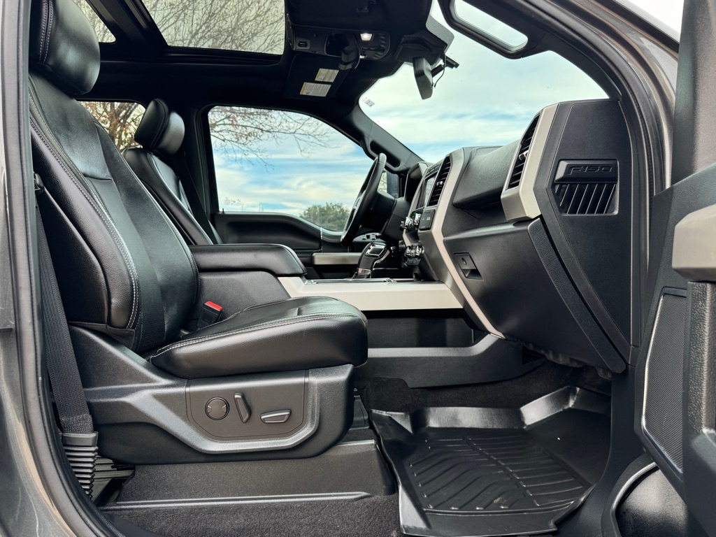 Photo 24 of this FORD F-150