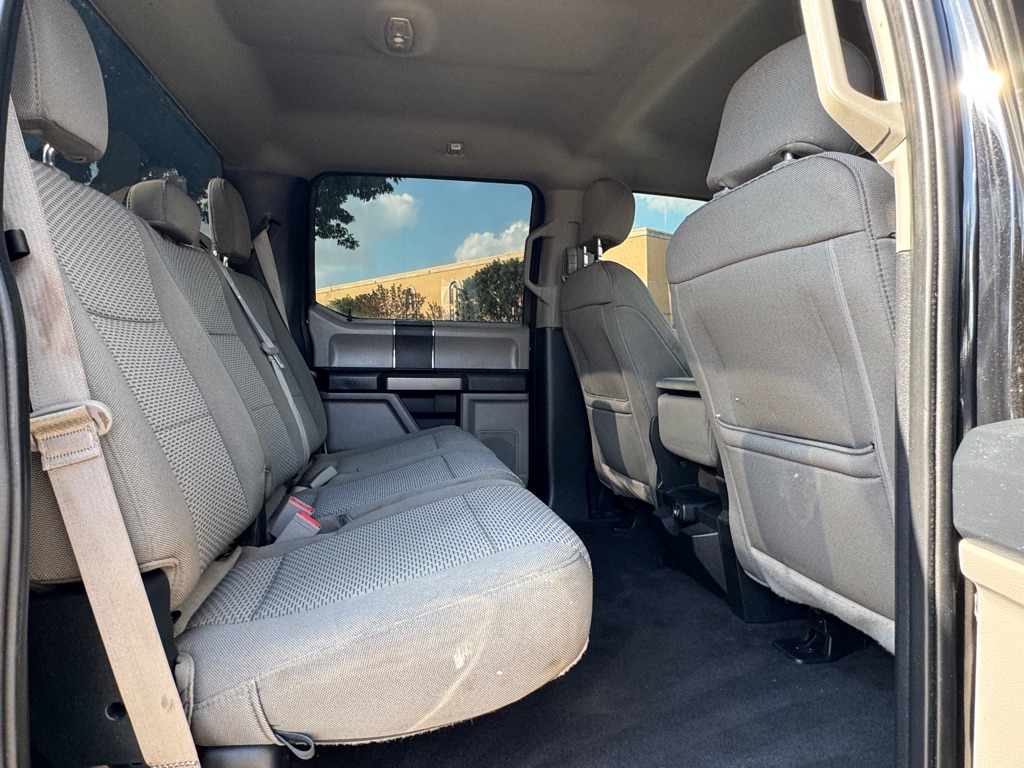 Photo 27 of this FORD F-150