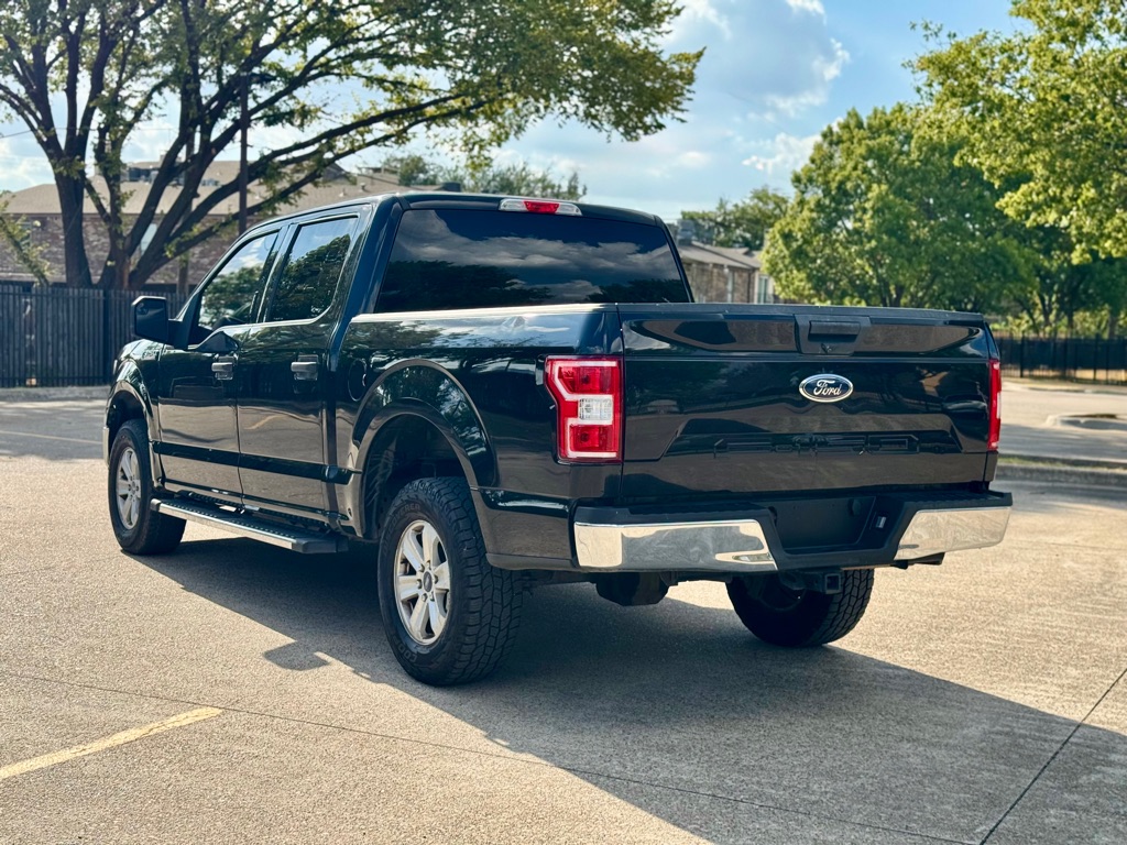 Photo 4 of this FORD F-150