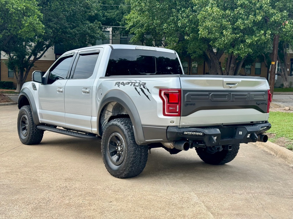 Photo 3 of this FORD F-150