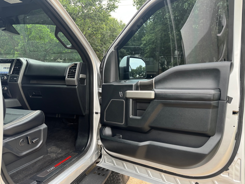 Photo 29 of this FORD F-150