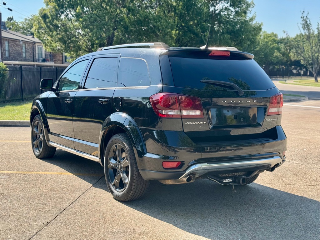 Photo 4 of this DODGE JOURNEY