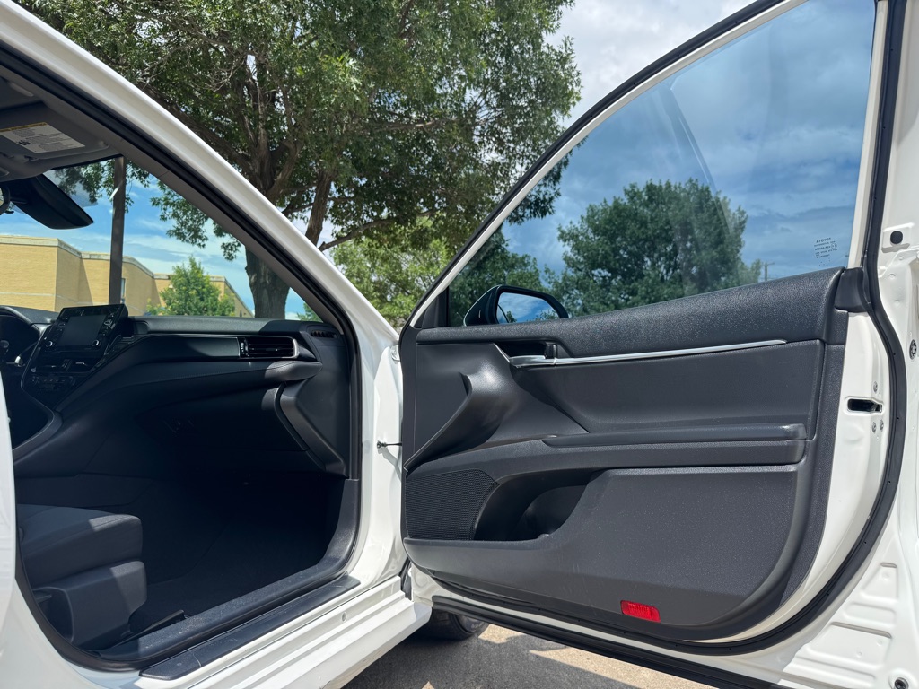 Photo 26 of this TOYOTA CAMRY