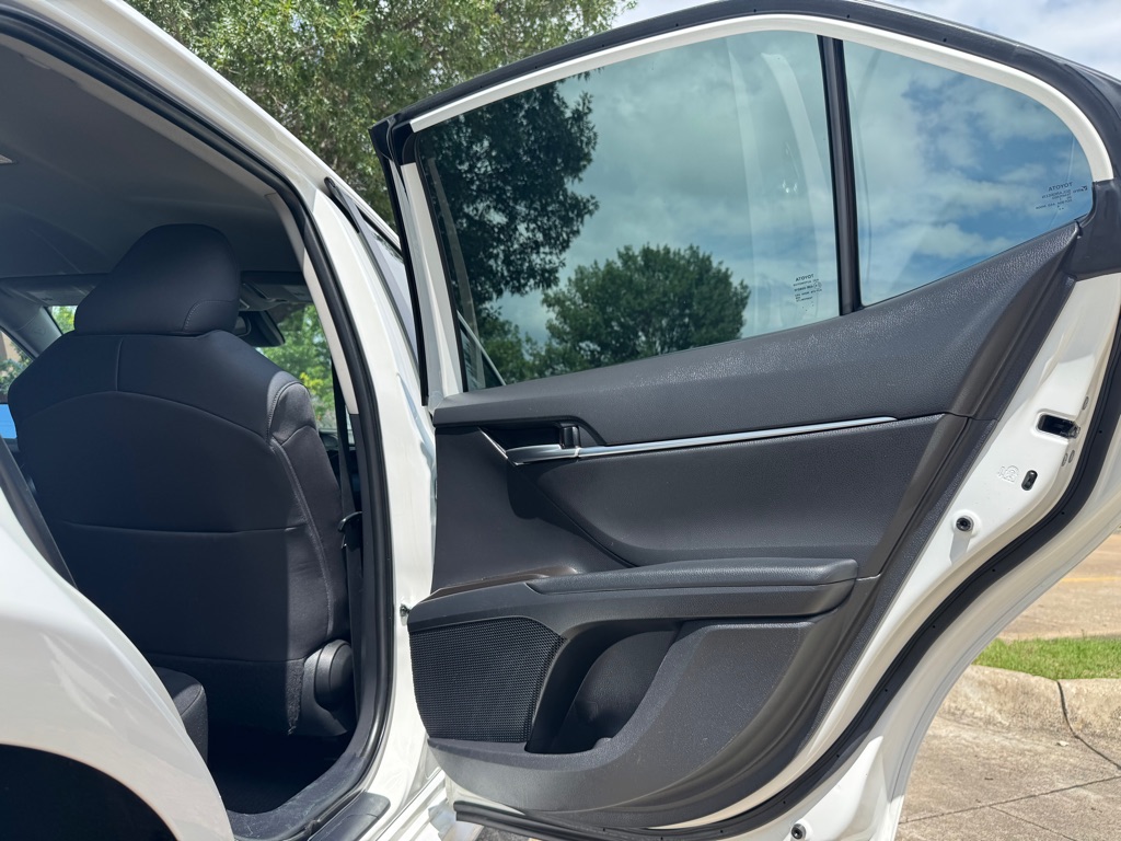 Photo 24 of this TOYOTA CAMRY