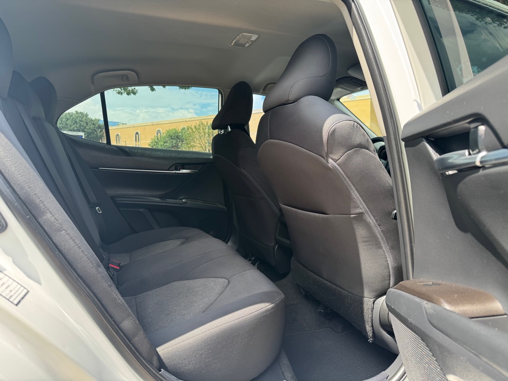 Photo 25 of this TOYOTA CAMRY