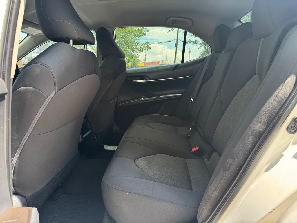 Photo 23 of this TOYOTA CAMRY
