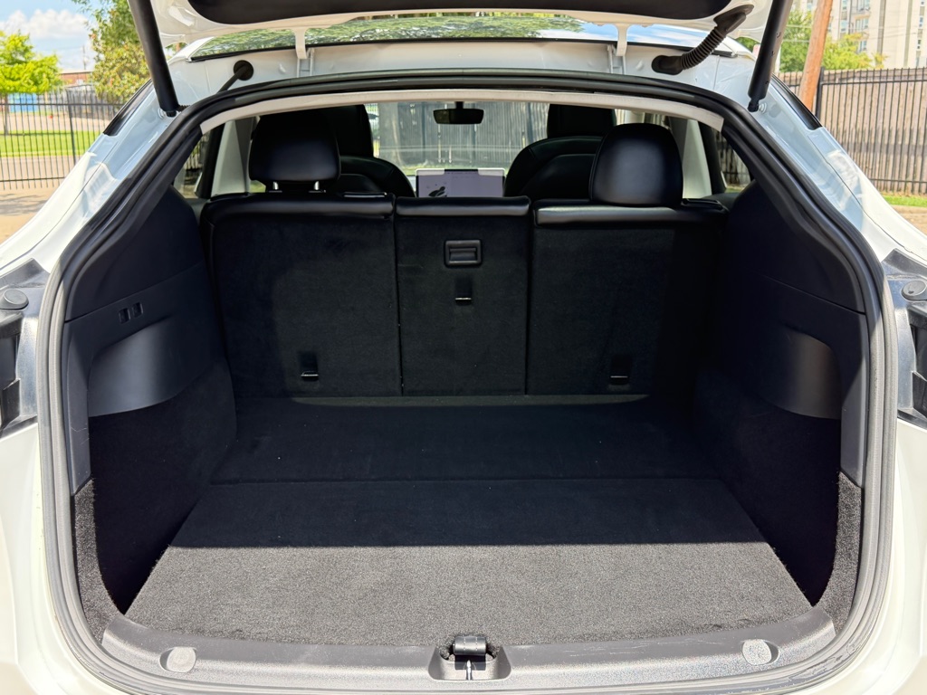 Photo 24 of this TESLA MODEL Y