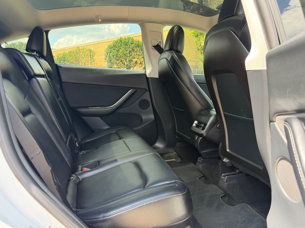 Photo 21 of this TESLA MODEL Y