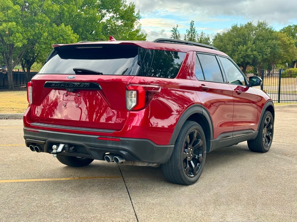 Photo 3 of this FORD EXPLORER