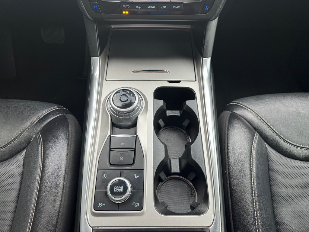 Photo 18 of this FORD EXPLORER