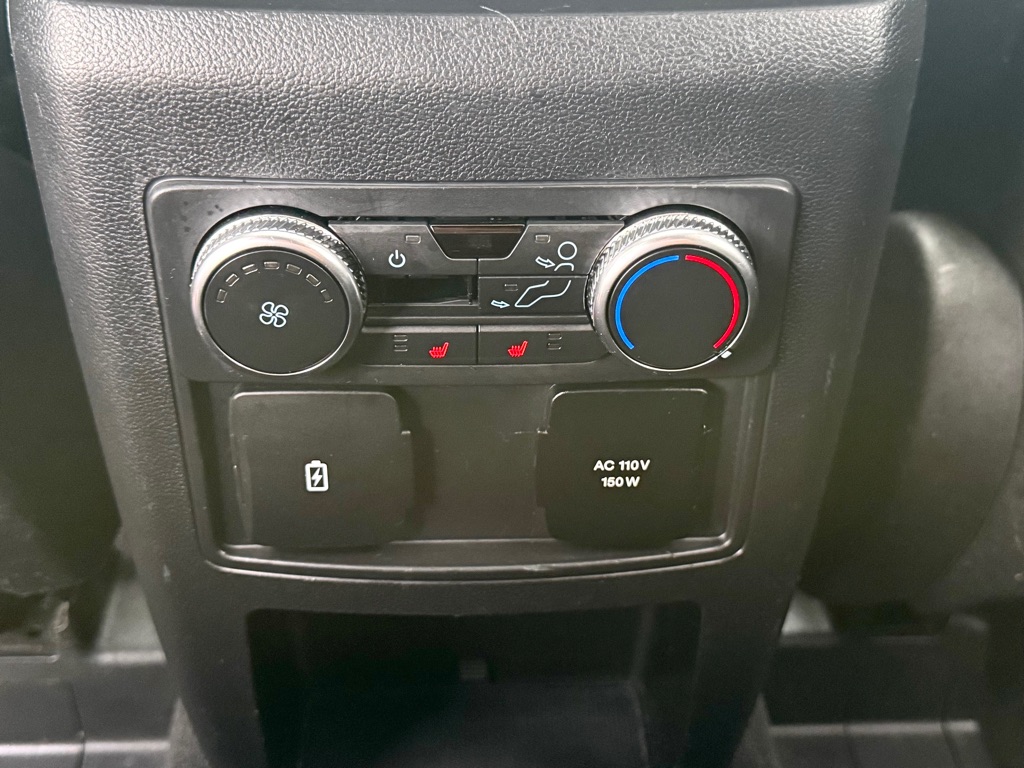 Photo 24 of this FORD EXPLORER