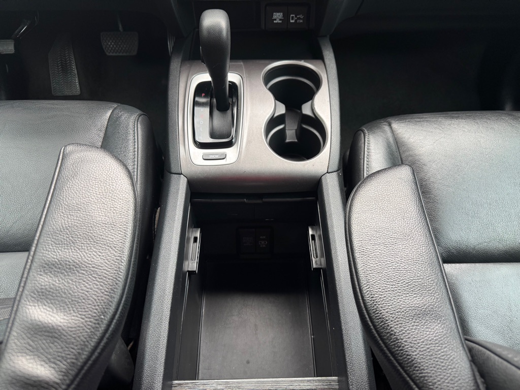 Photo 17 of this HONDA PILOT