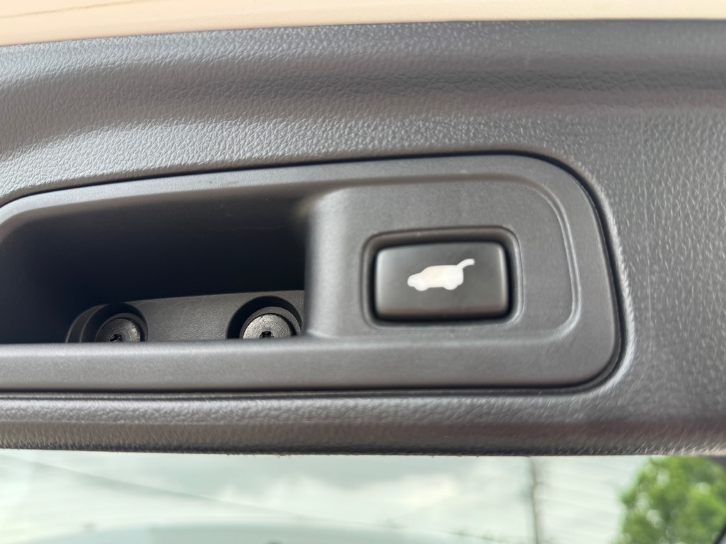 Photo 36 of this HONDA PILOT