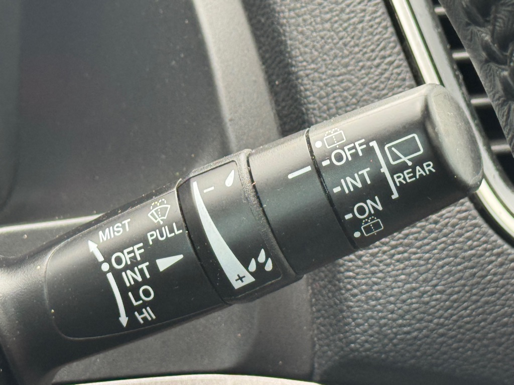 Photo 14 of this HONDA PILOT