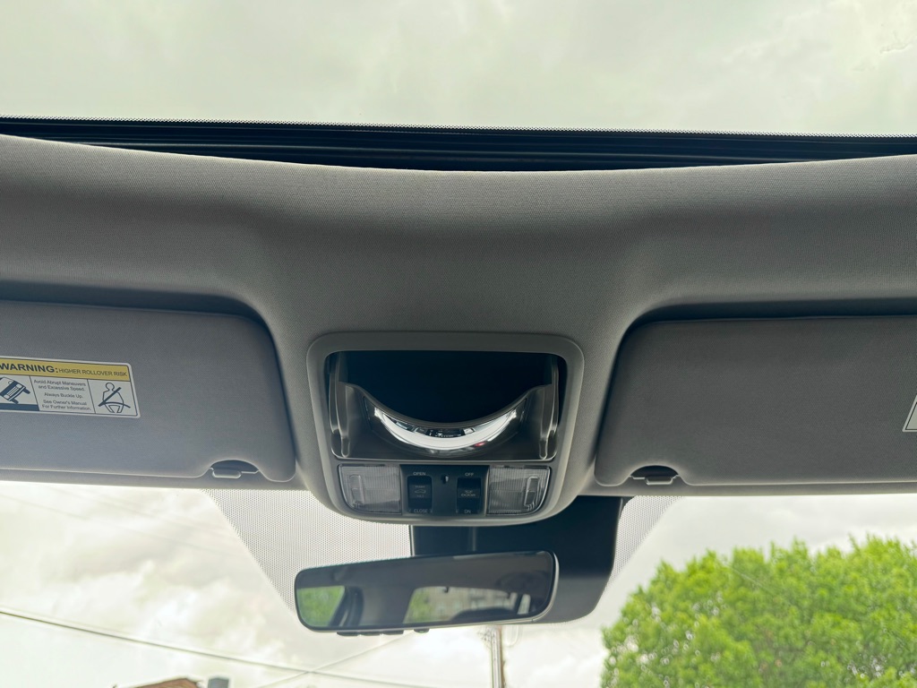 Photo 24 of this HONDA PILOT