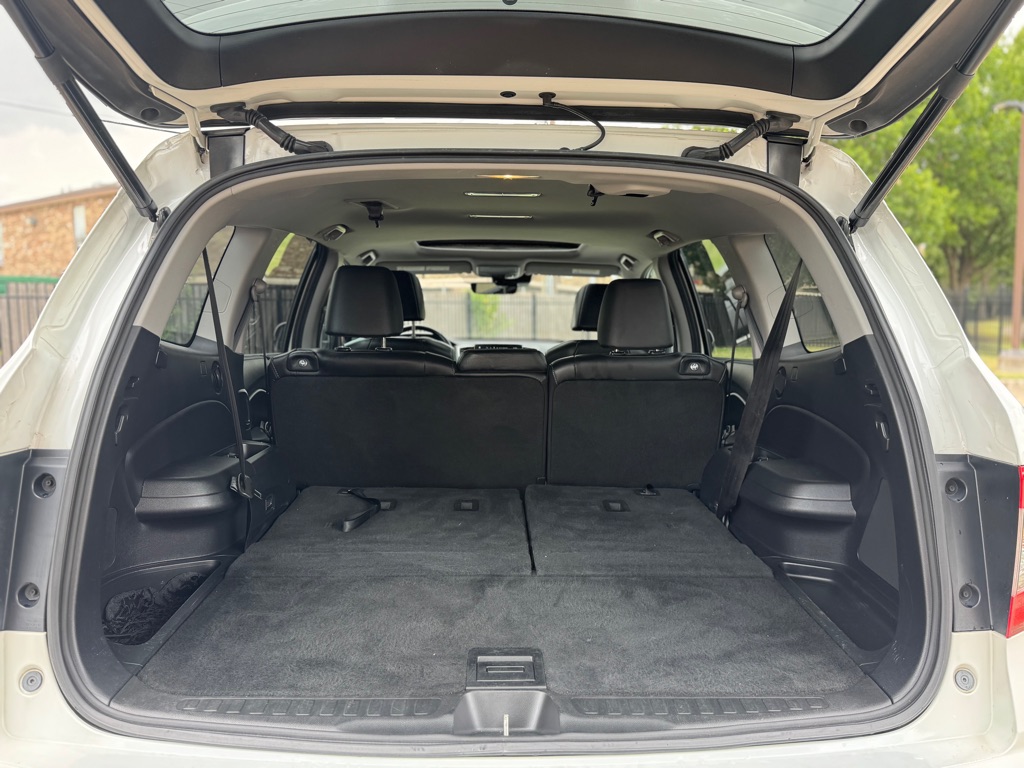 Photo 34 of this HONDA PILOT