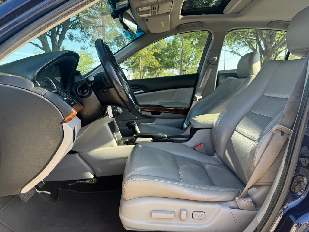 Photo 7 of this HONDA ACCORD