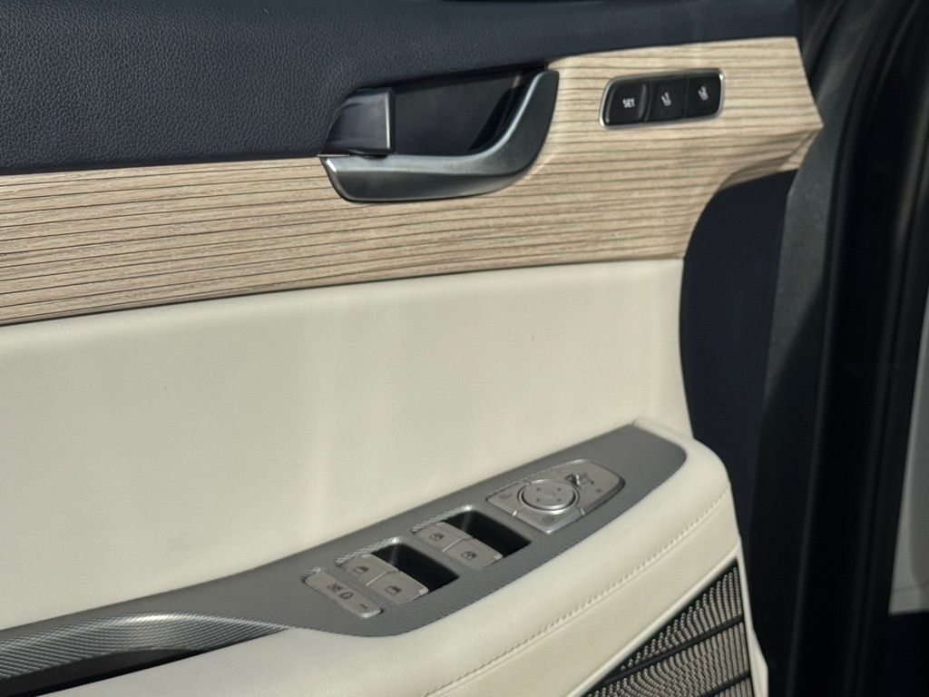 Photo 6 of this HYUNDAI PALISADE