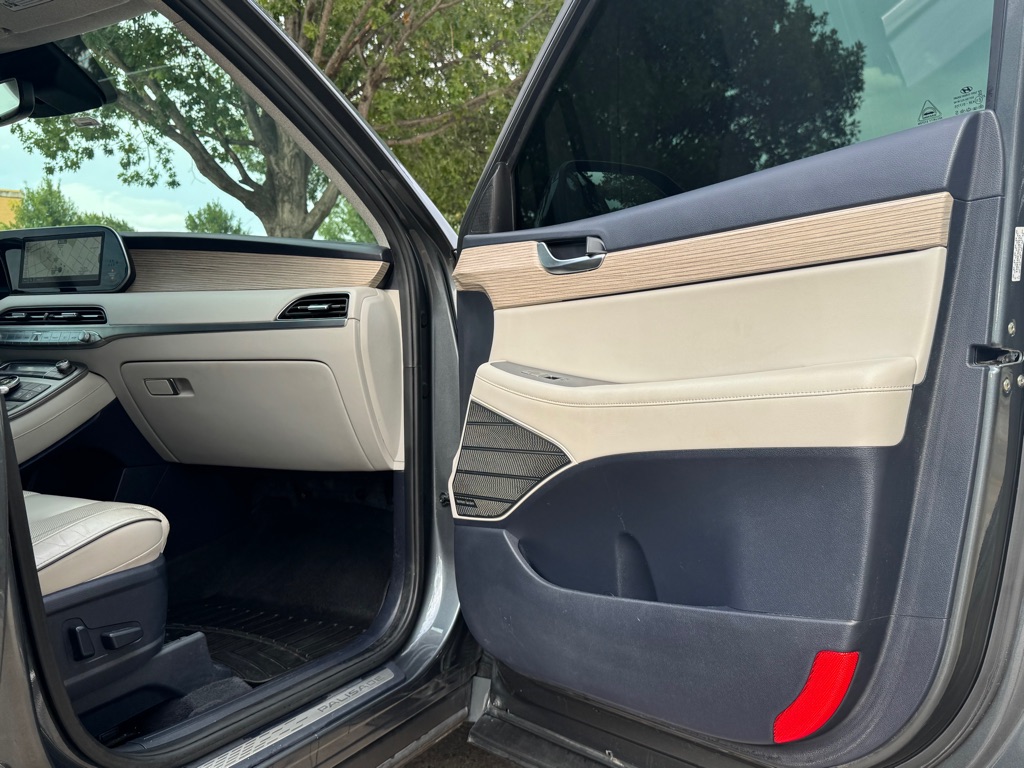 Photo 29 of this HYUNDAI PALISADE