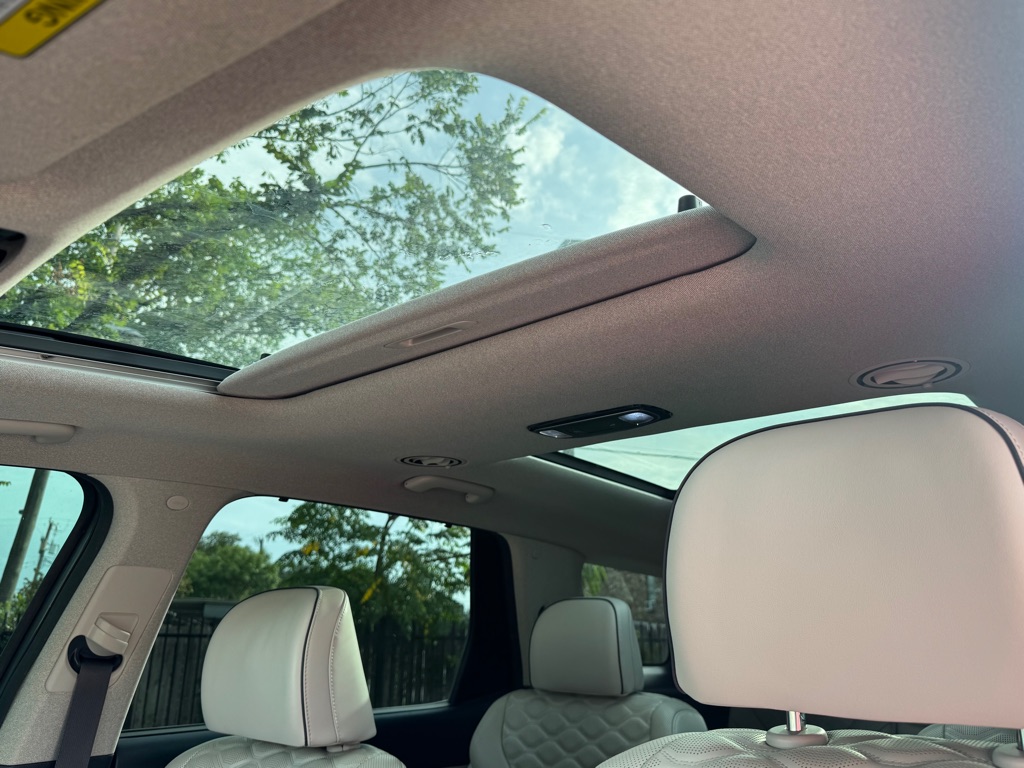Photo 8 of this HYUNDAI PALISADE