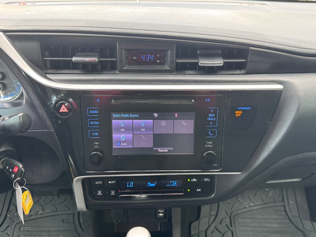 Photo 17 of this TOYOTA COROLLA