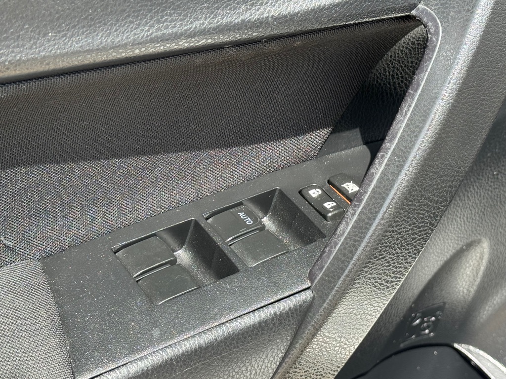 Photo 6 of this TOYOTA COROLLA