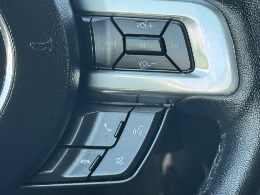 Photo 12 of this FORD MUSTANG