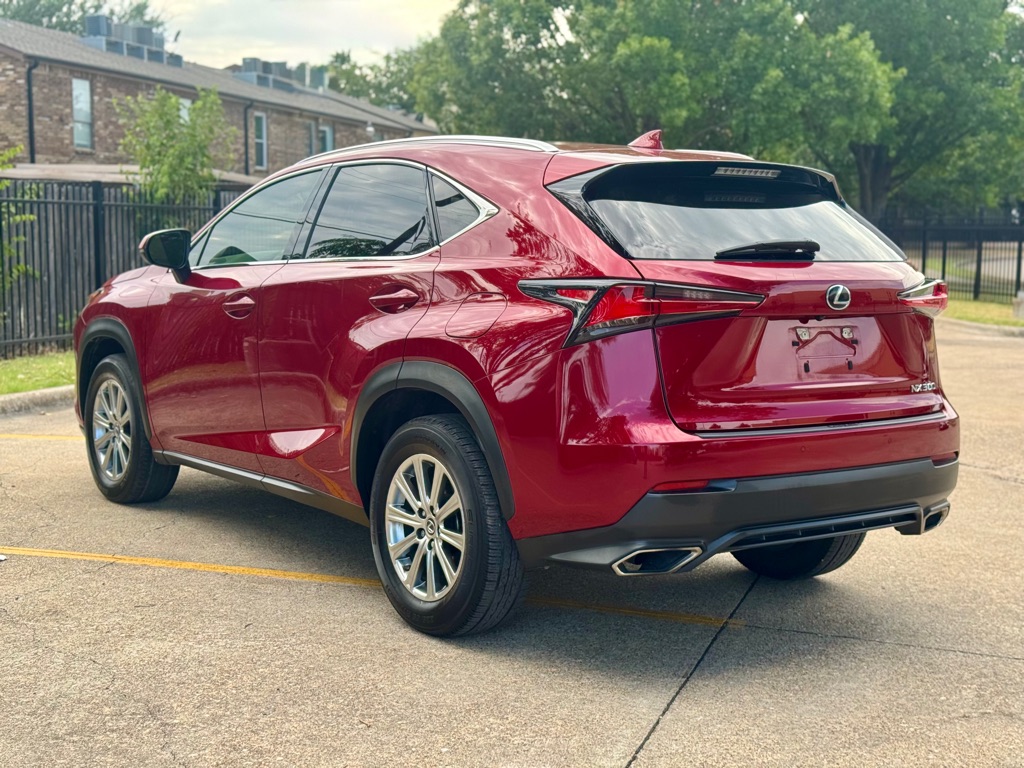 Photo 4 of this LEXUS NX 300