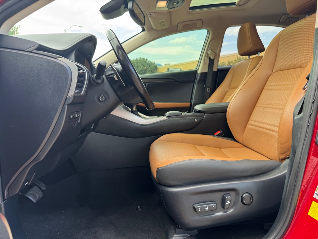 Photo 8 of this LEXUS NX 300