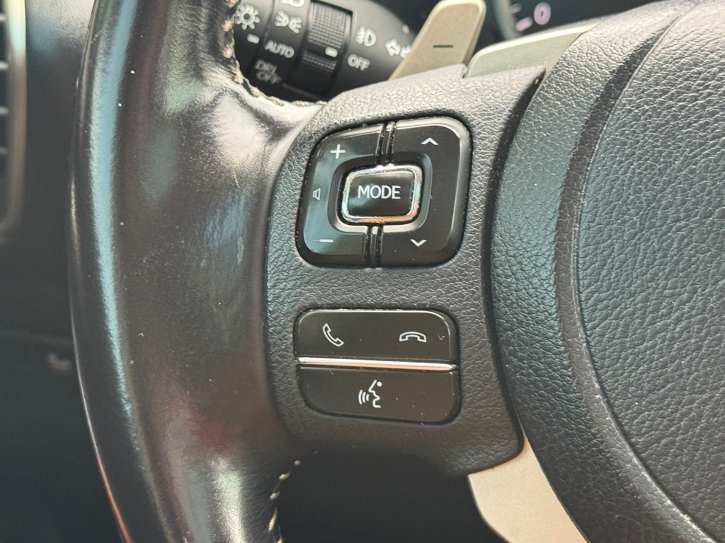 Photo 12 of this LEXUS NX 300
