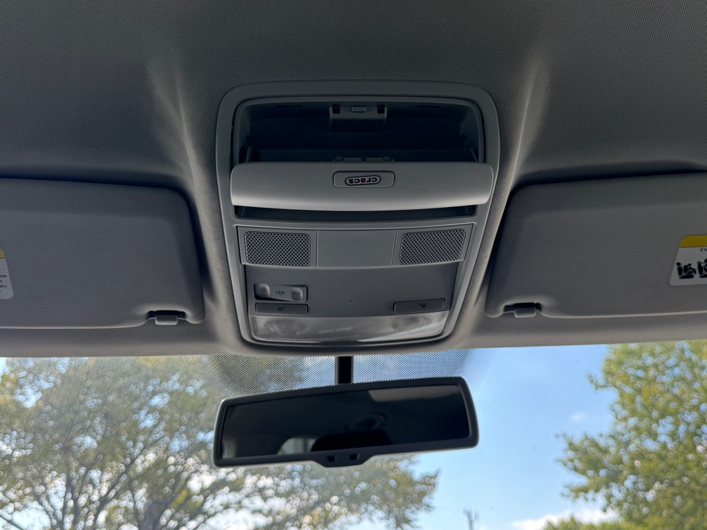 Photo 22 of this VOLKSWAGEN TIGUAN