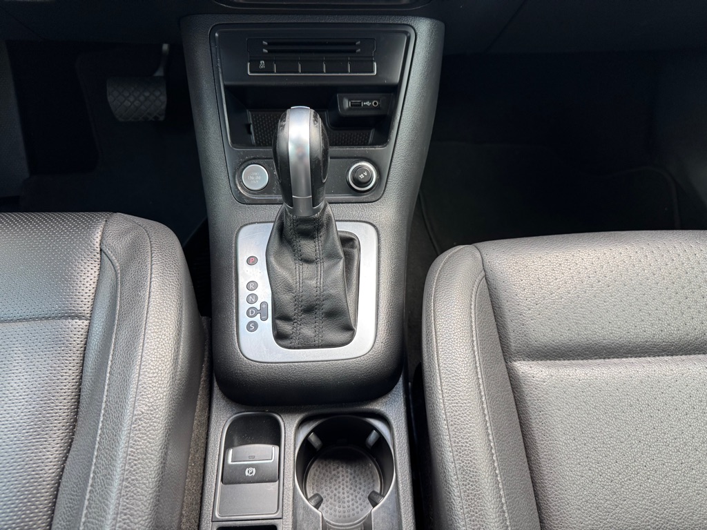 Photo 16 of this VOLKSWAGEN TIGUAN