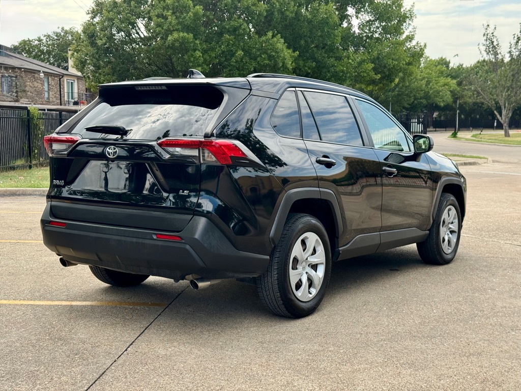 Photo 3 of this TOYOTA RAV4