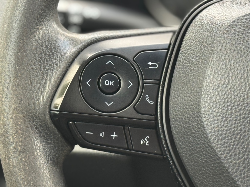 Photo 10 of this TOYOTA RAV4