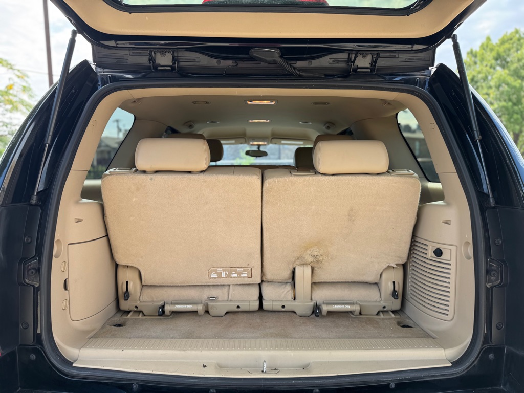 Photo 29 of this CHEVROLET TAHOE