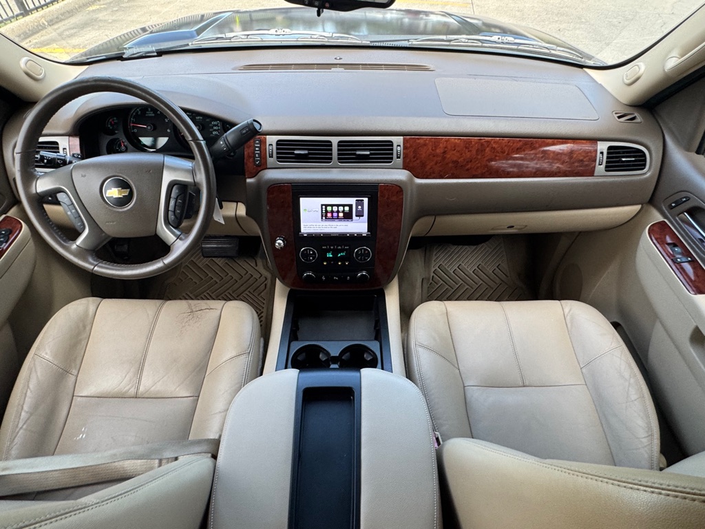 Photo 10 of this CHEVROLET TAHOE