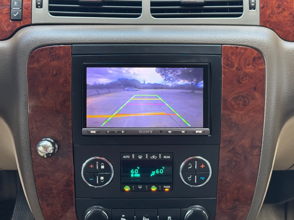 Photo 19 of this CHEVROLET TAHOE