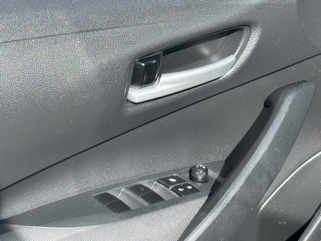 Photo 6 of this TOYOTA COROLLA
