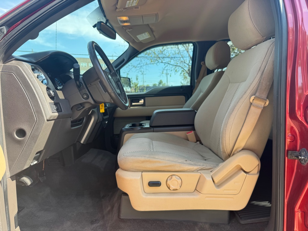 Photo 6 of this FORD F-150