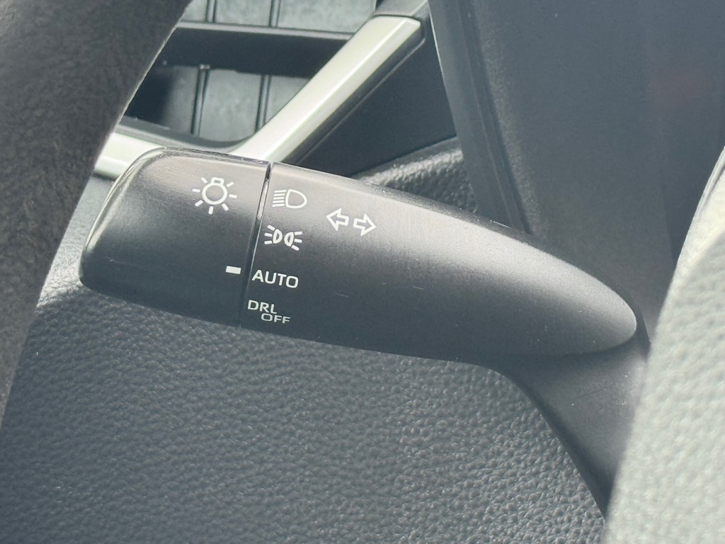 Photo 12 of this TOYOTA COROLLA