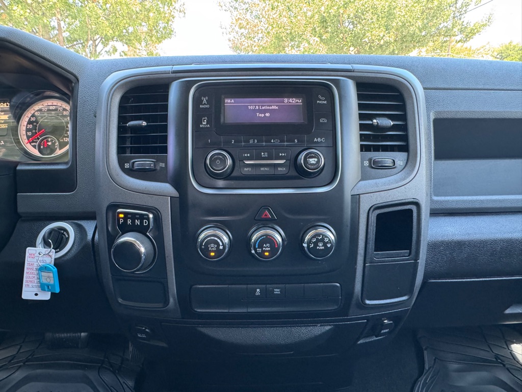 Photo 16 of this RAM 1500